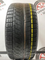 Triangle SnowLink TWT02 R18 235/45