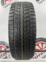 Dunlop SP Winter Ice 01 R16 215/65