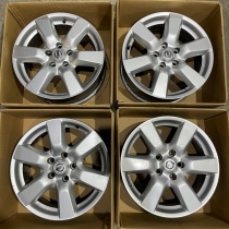 Диски литые Nissan R17 5х114.3 ET 45 66.1 6.5J