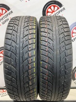Kumho I'Zen RV Stud KC16 R16 215/70
