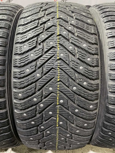 Nokian Tyres Hakkapeliitta 8 R18 235/45