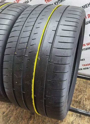 Goodyear F1 Assimetric 3 R21 305/30.
