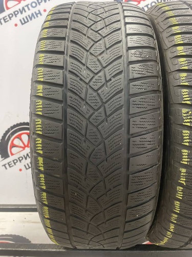 Goodyear UltraGrip R17 215/55