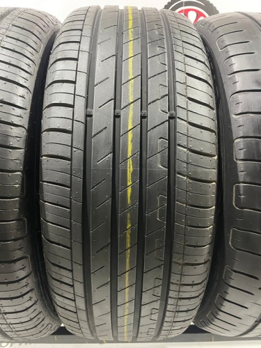 Goodyear EfficientGrip R17 215/55