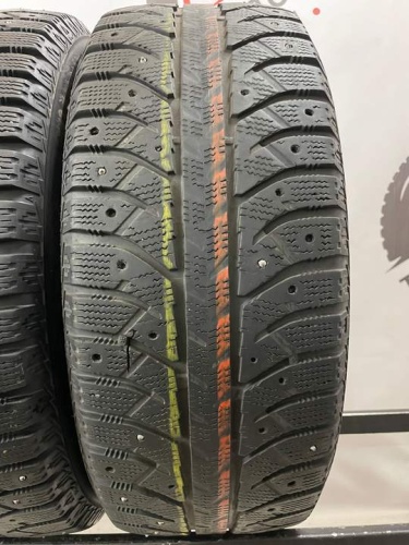 Bridgestone Ice Cruser 7000S R16 215/60