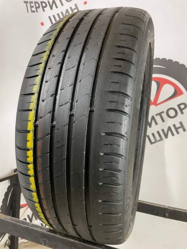 Kumho Ecsta HS51 R17 215/50
