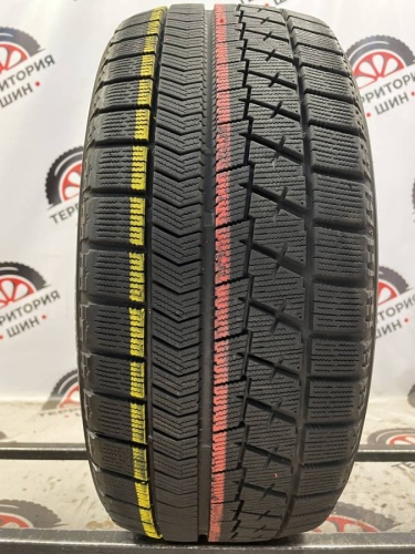 Bridgestone Blizzak VRX  215/50 R17