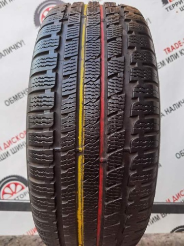 Kumho I`Zen kw27 R17 215/55