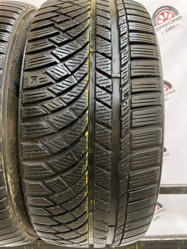 Kumho WinterCraft KW72 R18245/45 100V