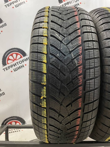 Goodyear UltraGrip Ice  R18 285/60