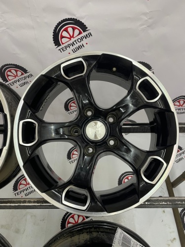 Литье SKAD R16 5*114.3 CO67.1 ET39 6,5J