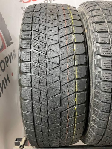 Bridgestone Blizzak DM-V1 R17 225/65