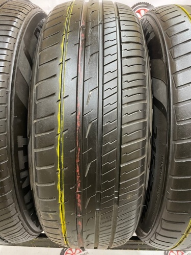 Davanti DX740 R16 215/70 100H