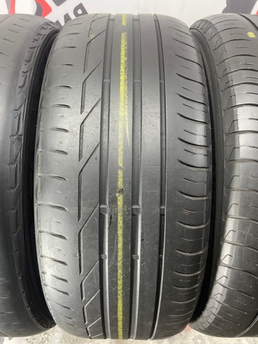 Bridgestone Turanza T001 R17 225/55