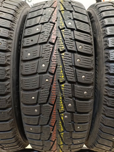 Roadstone Winter Guard WinSpike 185/60/14