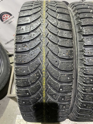 Bridgestone Blizzak Spike-01 R16 215/65