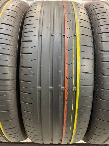 Continental ContiPremiumContact 5 R17	215/60
