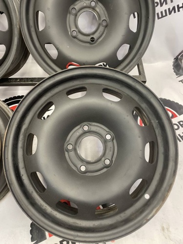 Штампованный  R16 5x114.3 цо63 et50 6.5j