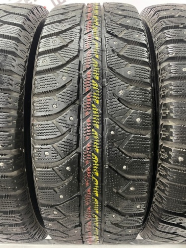 Bridgestone Ice Cruiser 7000 R15 205/65