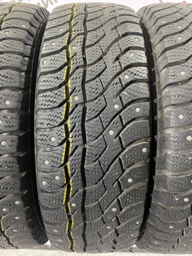 Viatti Bosco Nordico V-523 R16 215/65