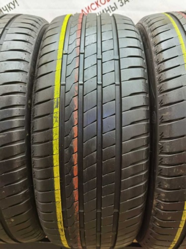 Firestone Roadhawk 225/45 96W R19