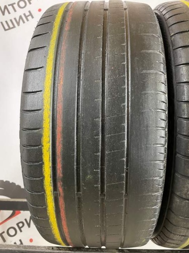Accelera PHI-R R18 245/45