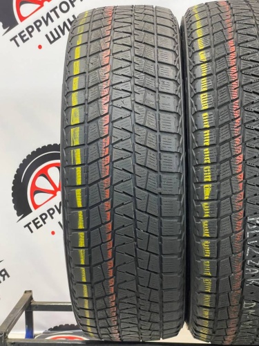 Bridgestone Blizzak DM-V1 R18 225/65