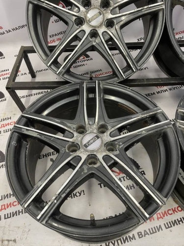 ЛИТЫЕ  R17 5x114.3 ЦО71 ET45 7.6J