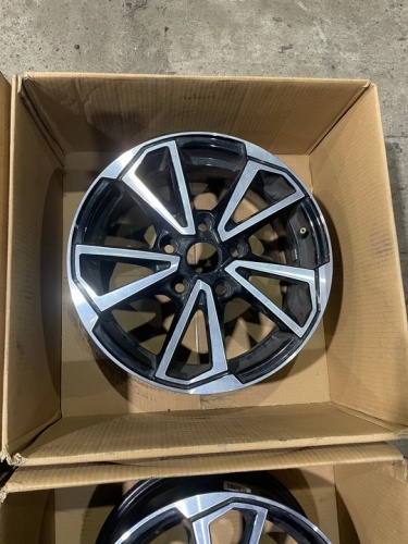 Диски Литые R15 5x114.3 et42 67.1