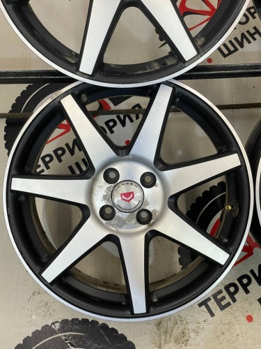 Литье VESTA R17	4*100 ЦО60,1	ЕТ42 7J