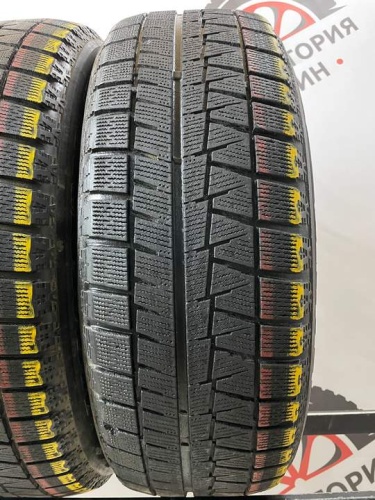 Bridgestone Blizzak  Revo GZ R17 215/60
