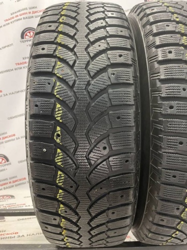 Bridgestone Blizzak Spike-01  R16 225/70