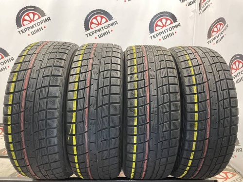 Yokohama Ice Guard IG30 R16 215/60