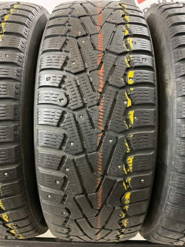 Pirelli Ice Zero R16 215/65