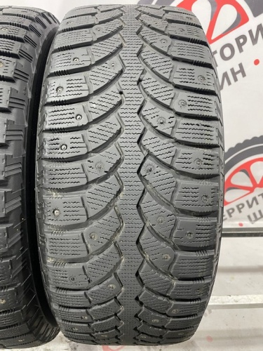 Bridgestone Blizzak Spike-01 R16 235/60