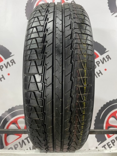 Kumho Road Venture ST KL16 R17 235/65
