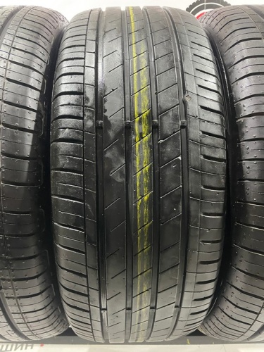 Goodyear EfficientGrip R17 215/55