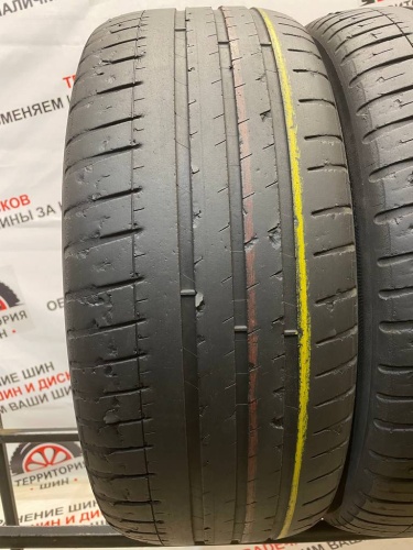 Michelin Pilot Sport 3 R18	235/45