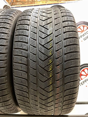Pirelli Scorpion Winter 295/35/21