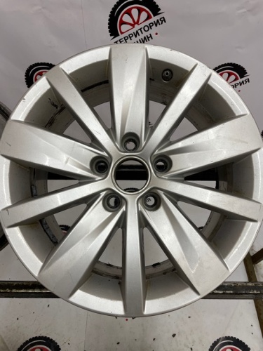 Литье volkswagen R16 5x112 ЦО 56.6 ET45 7J