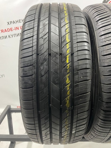 Goodyear EfficientGrip R17 215/55