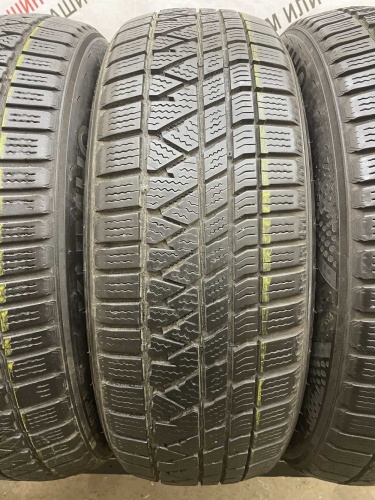 Kumho WinterCraft WS71 SUV R17 215/65 104T