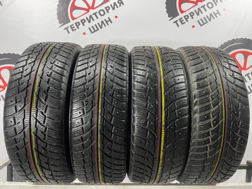 Kumho I'Zen RV Stud KC16 R17 225/65
