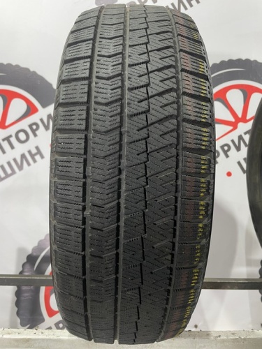 Bridgestone Blizzak VRX2 R17 225/60