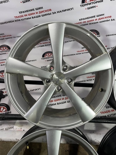 Литые Митсубиси R18 5x114,3 ЦО67,1 ET38 7,5J