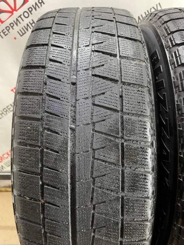 Bridgestone Blizzak Revo GZ R16 215/65