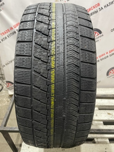 Bridgestone Blizzak VRX R17 225/50