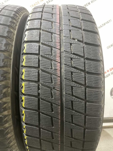 Bridgestone Blizzak Revo2 R16 215/60