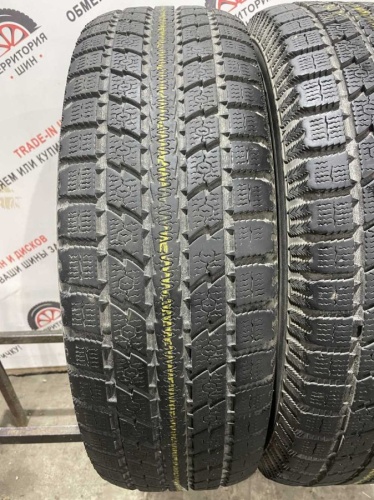 Toyo Observe GSI-5 R16 235/75