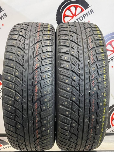 Kumho I*Zen RV Stud R17 225/65